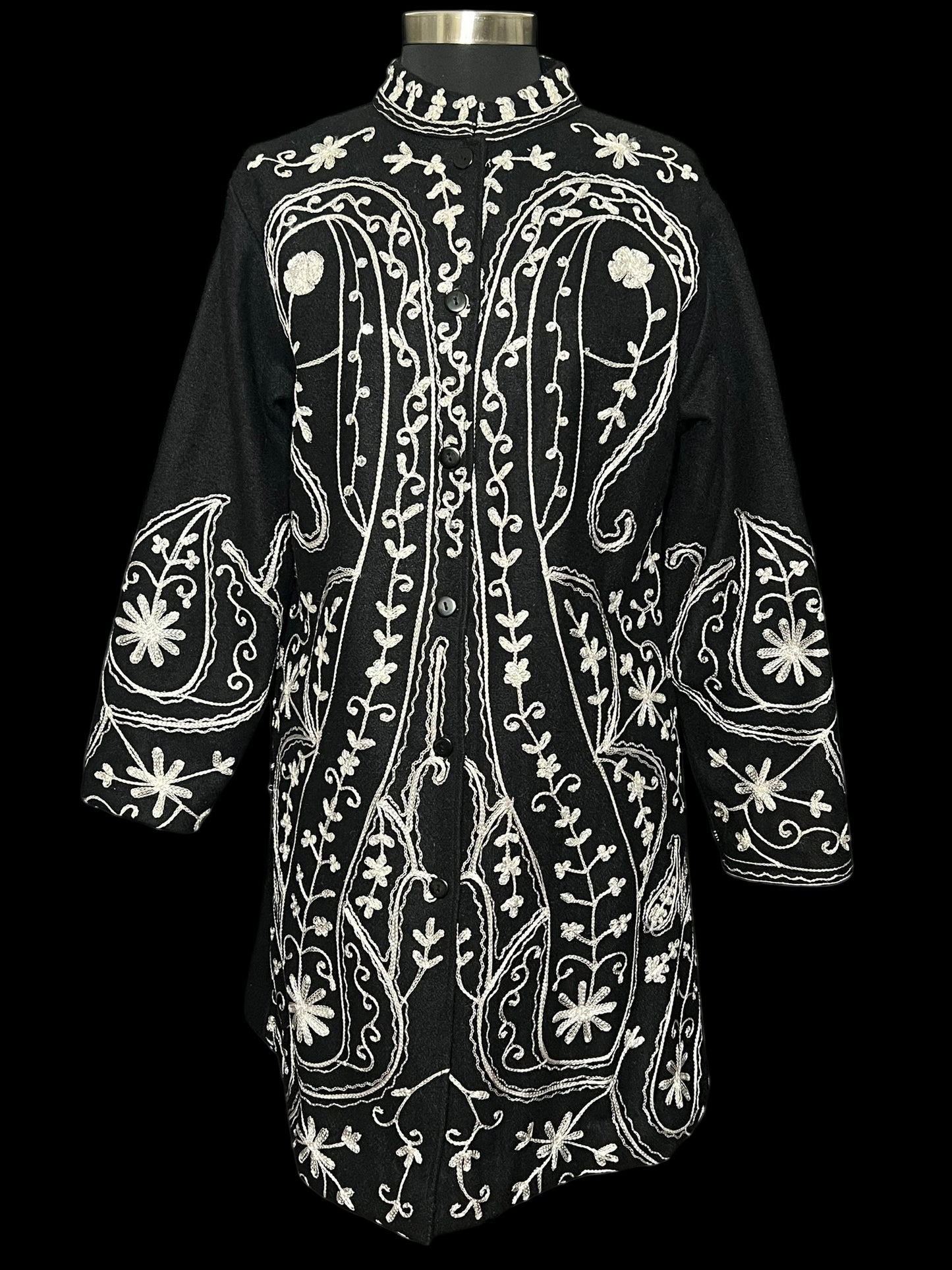 02.03 Coats Metrostyle Black w/Wht Sequin Embroidery (L) Fits (10)