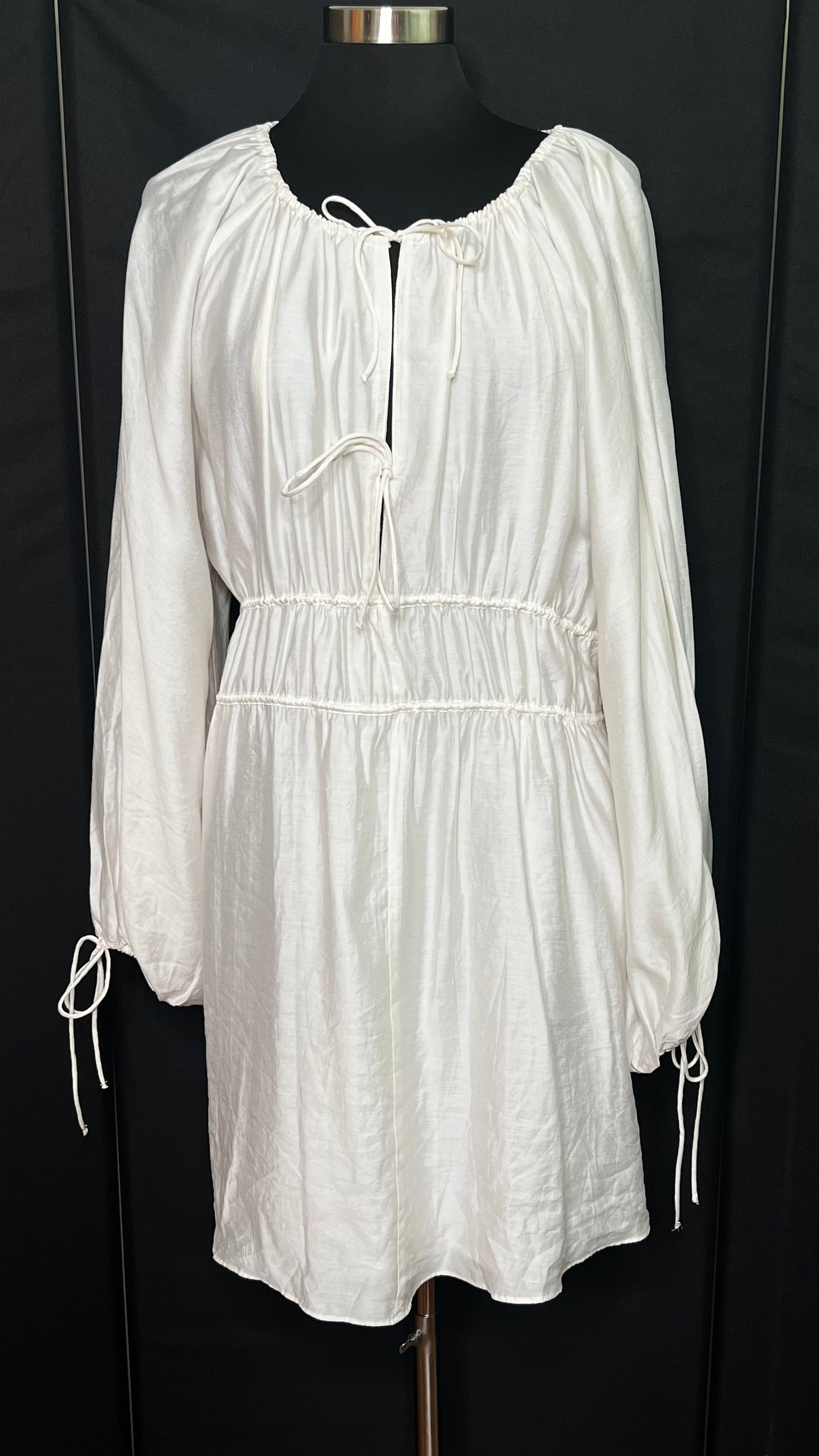 07.21 Dresses NWOT Cream Babydoll (M) Fits (8/10)