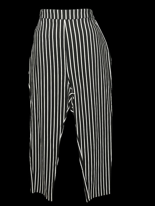 03.31 Pants Forever 21 Blk/Wht Striped (2X) Fits (1X) Cvy