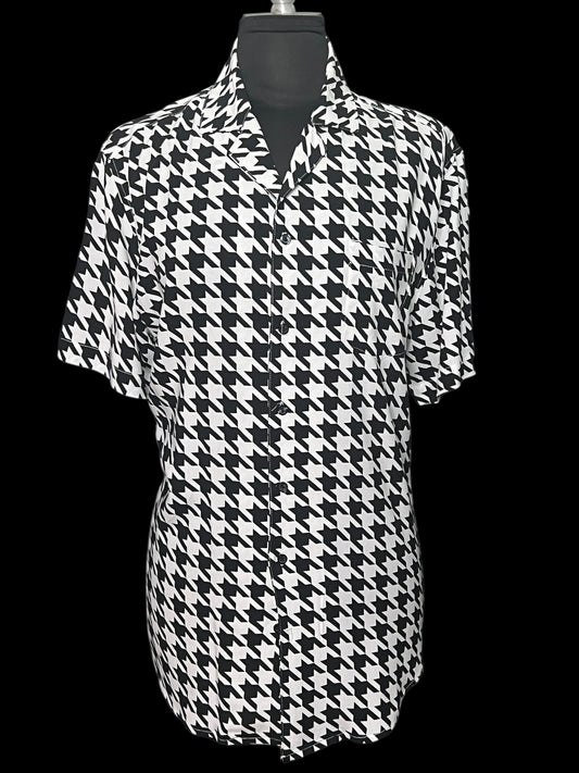 07.24 Blouses NWOT Blk/Wht Houndstooth (M/8)