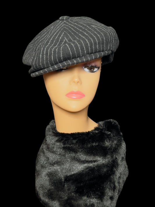 02.03 Hats NWOT Saks 5th Ave Blk Pinstriped Pageboy (M)