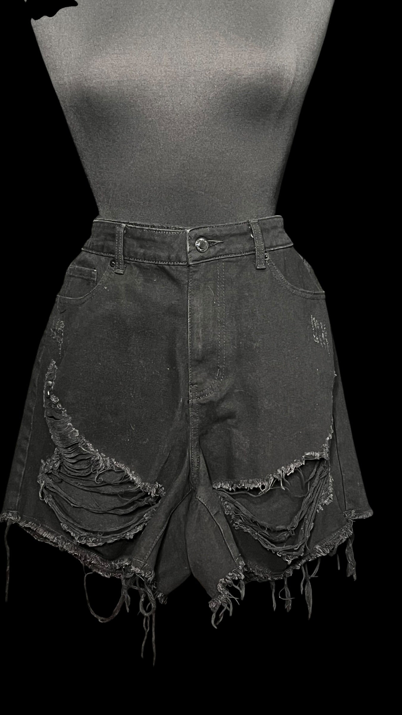 05.28 Shorts NWT FTF Blk Distressed (12) Fits (10) Slim