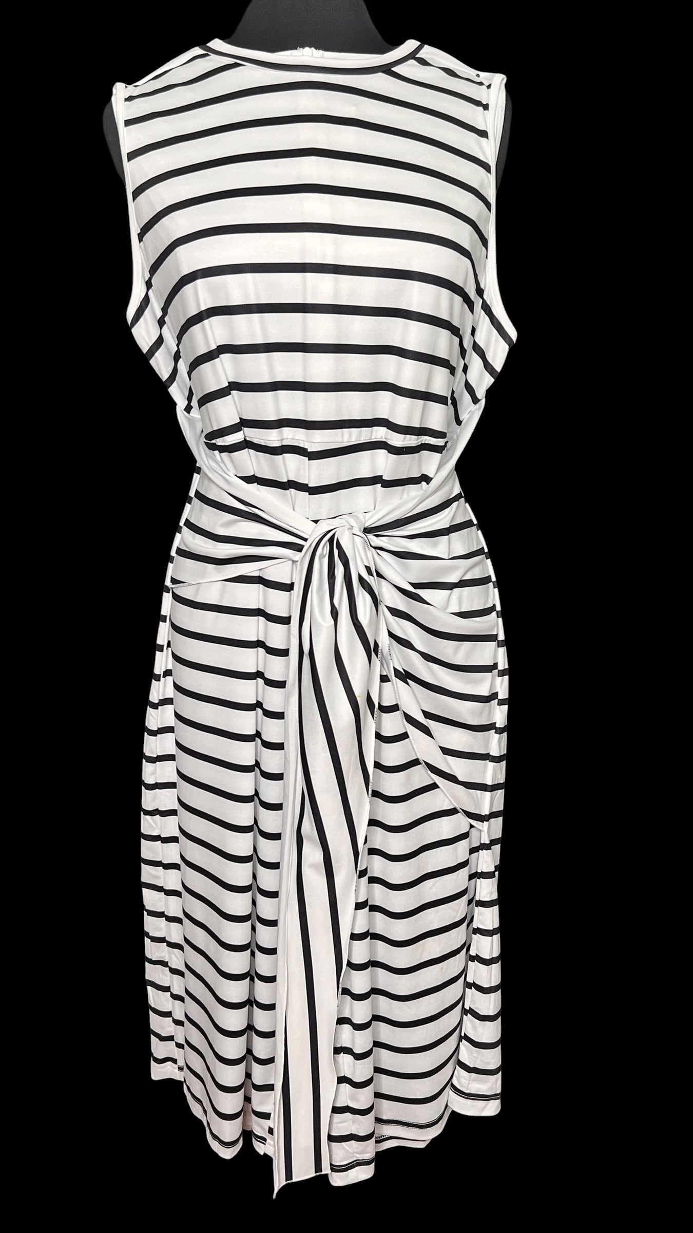 05.28 Jumpsuits NWOT S. Curve Blk/Wht Striped (2X) Fits (L/XL)