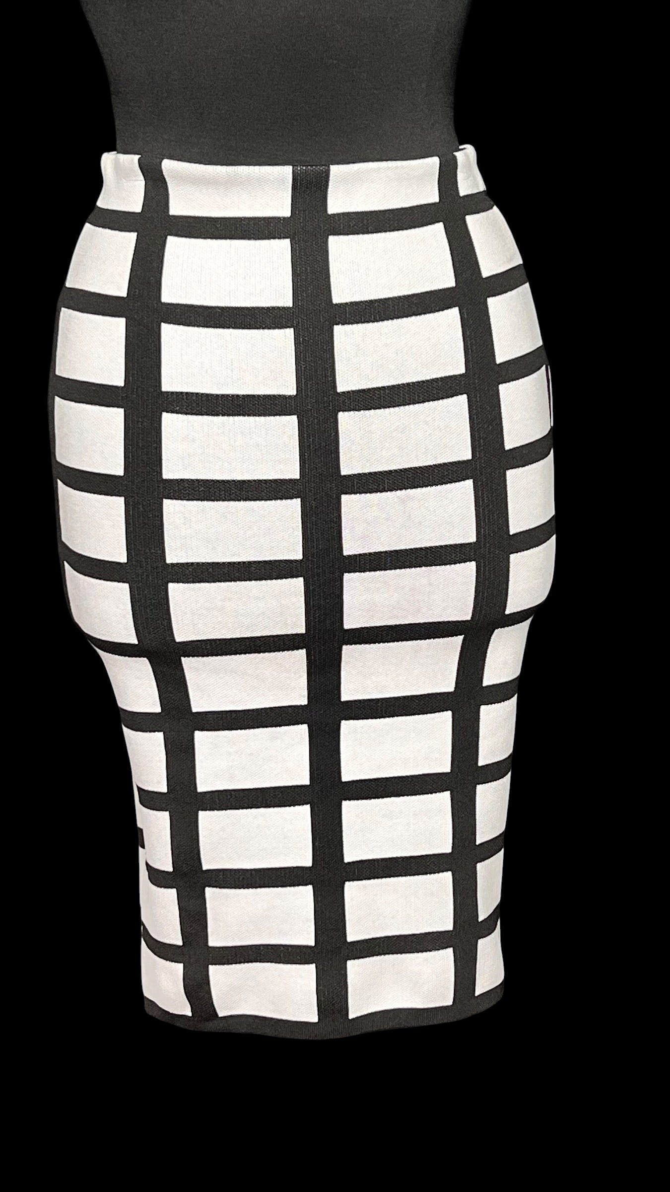 07.05 Skirts NWT Rhapsodielle Blk/Wht Window Pane Pencil (8/10) Slim