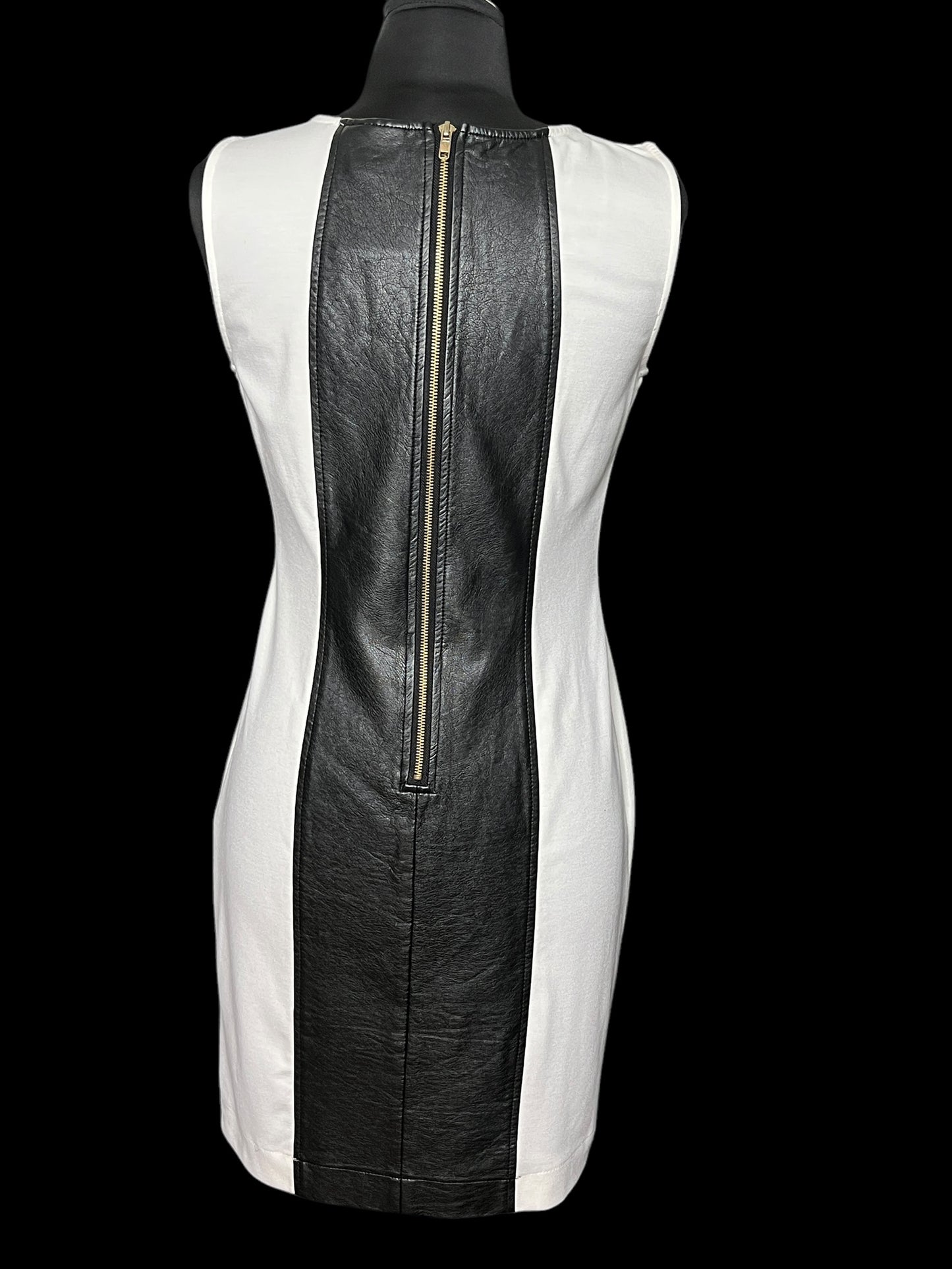 09.25 Dresses Beige by ECI Off Wht/Blk Faux Leather Front (10) Fits (8)