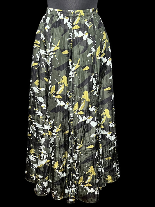 03.20 Skirts NWOT Chicos Silk Olive/Camo Midi (1) Fits (M)