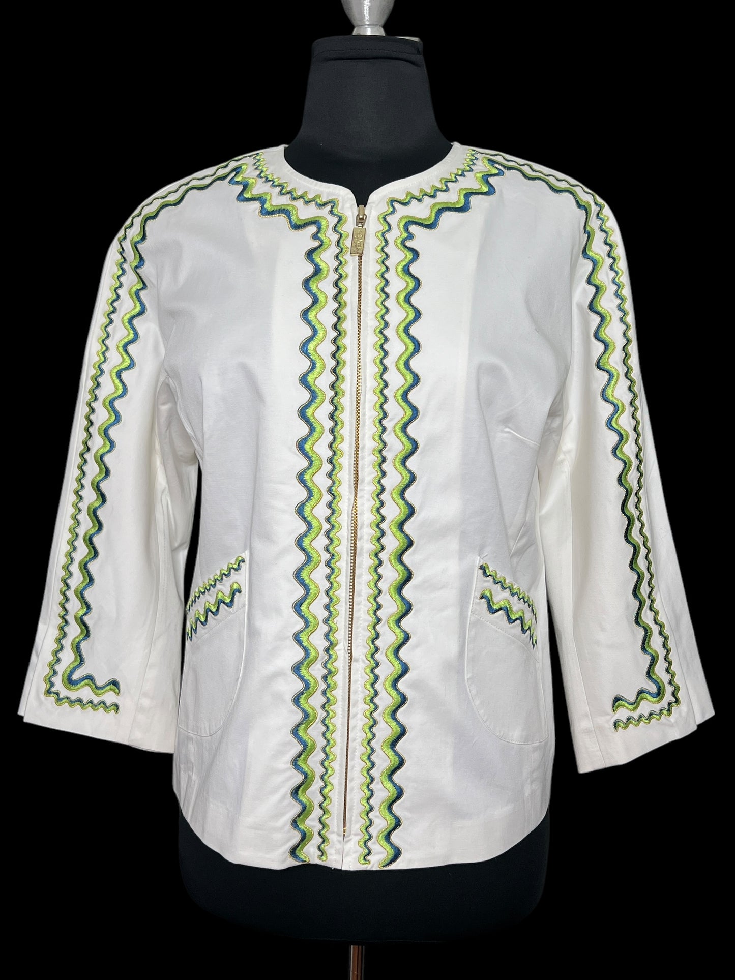 08.04 Jackets NWOT Bob Mackie Wht/Grn Embroidery (L) Fits (M-L)