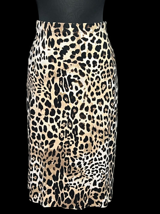 04.28 Skirts NWOT L. Bryant Animal Print Pencil Stretch (26) Fits (3X) Cvy
