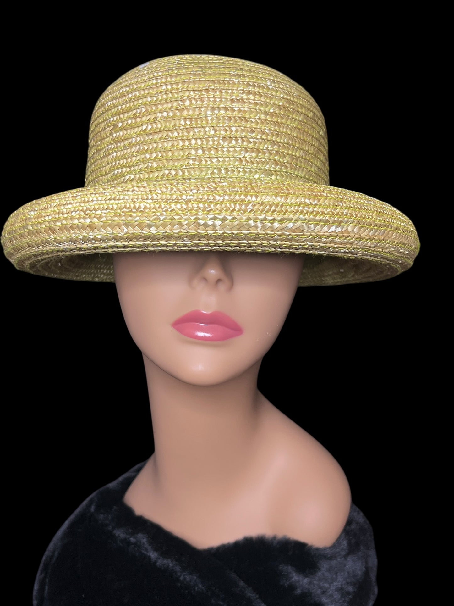 06.21 Hats NEW Lt Green Roll Brim Straw (S/M)