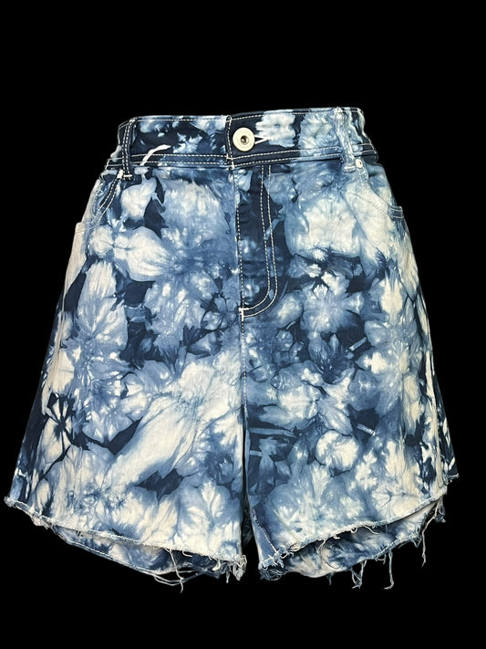 06.21 Shorts NWOT INC Blu/Wht Tye Dye (14) Fits (12)