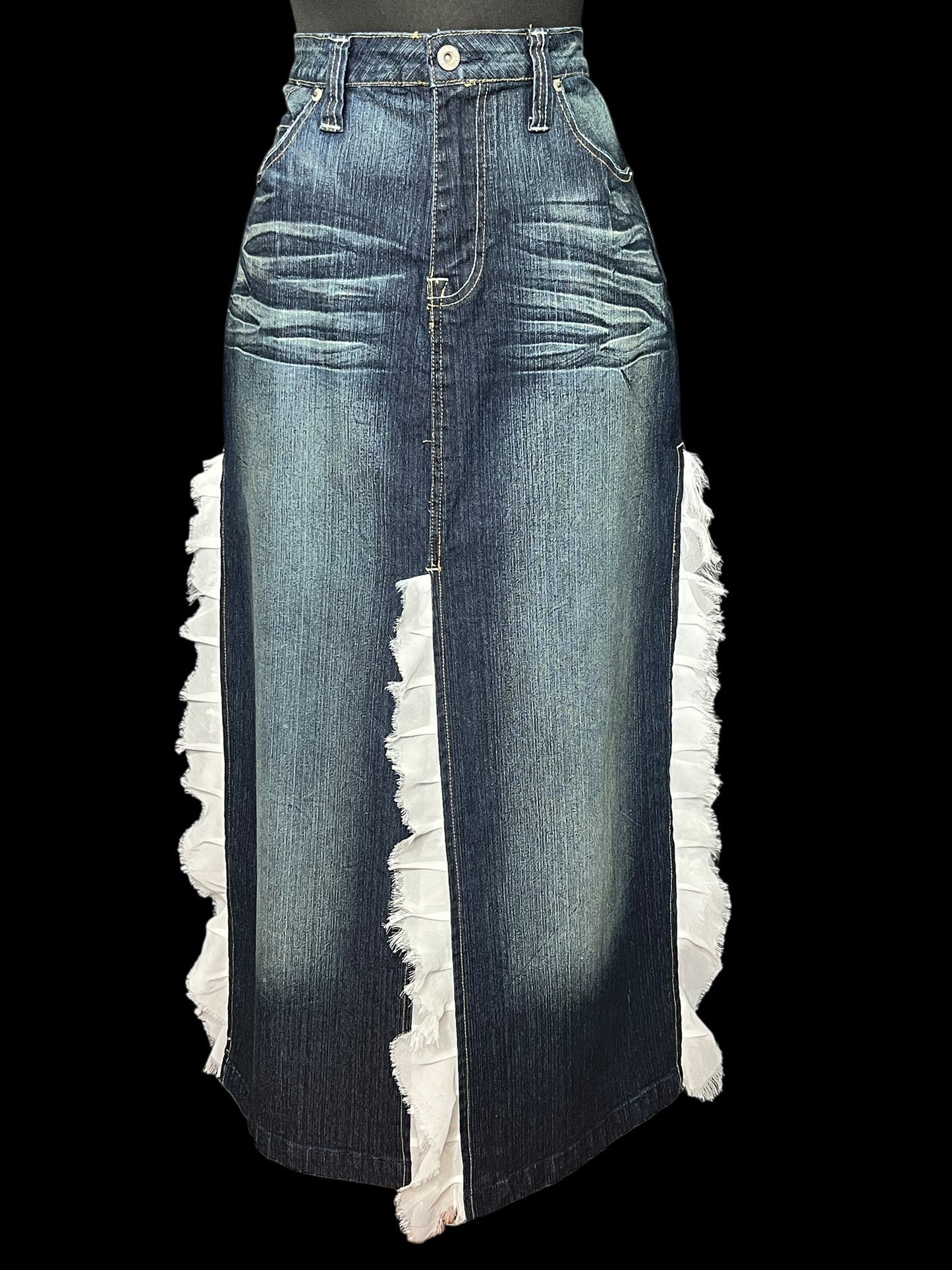 06.05 Skirts NWOT A. Stewart Denim w/Wht Ruffle (14) Fits (10/12)