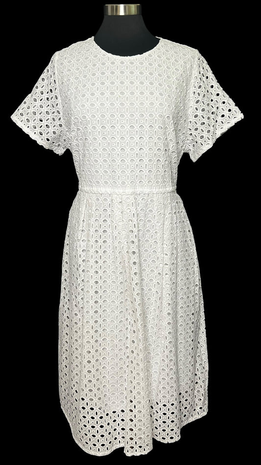 07.14 Dresses NWT L. Bryant White Eyelet (20) Fits (14) Cvy