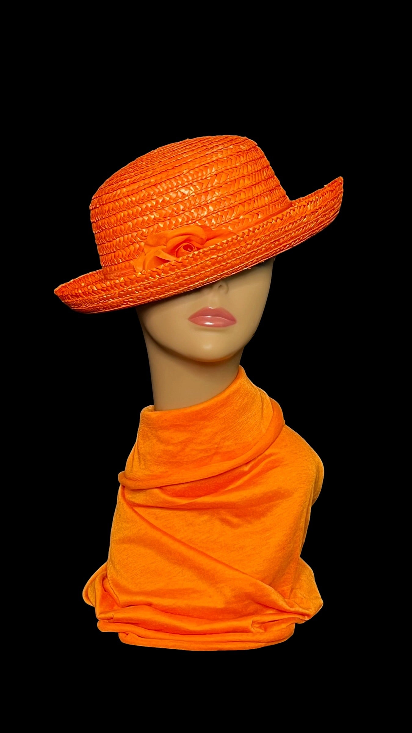 07.02 Hats Orng Staw w/Flower (M)