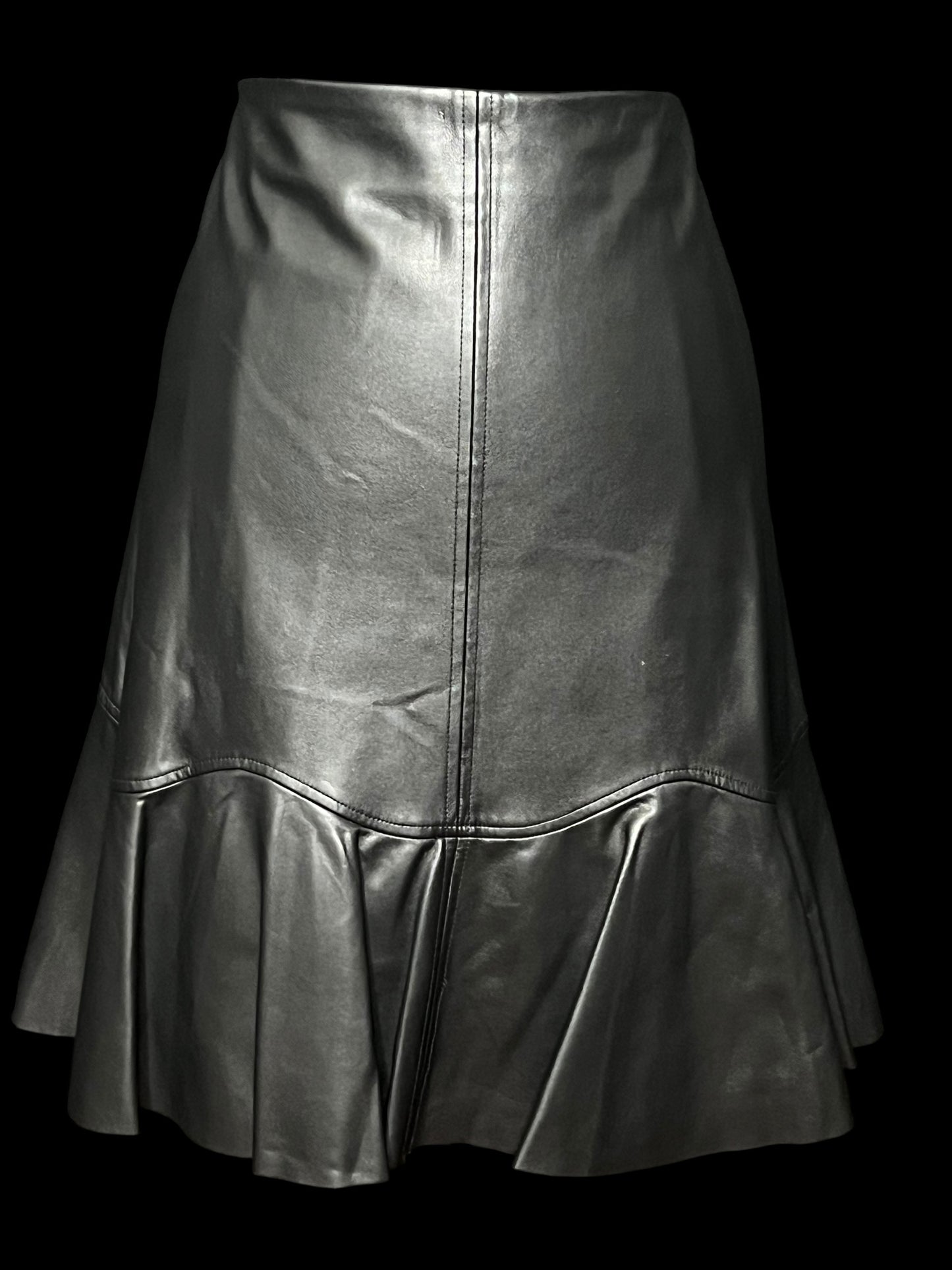 04.26 Skirts NWOT Ann Taylor Black Pleated Faux Lether (12) Fits (10)