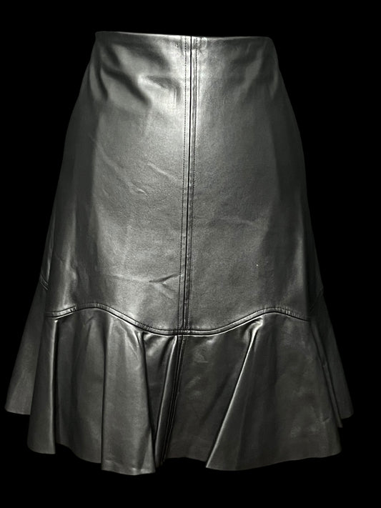 04.26 Skirts NWOT Ann Taylor Black Pleated Faux Lether (12) Fits (10)