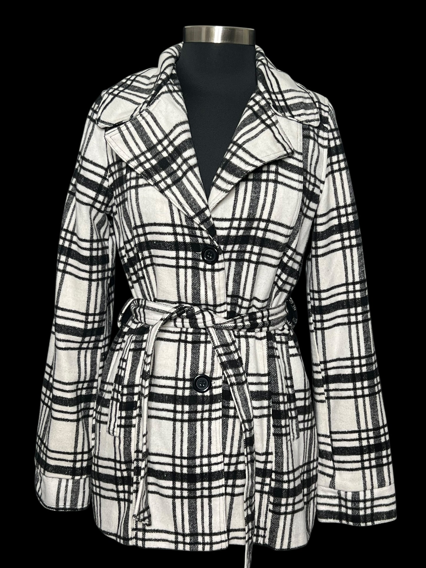 01.22 Coats JouJou Black/Cream (L) Fits (S)