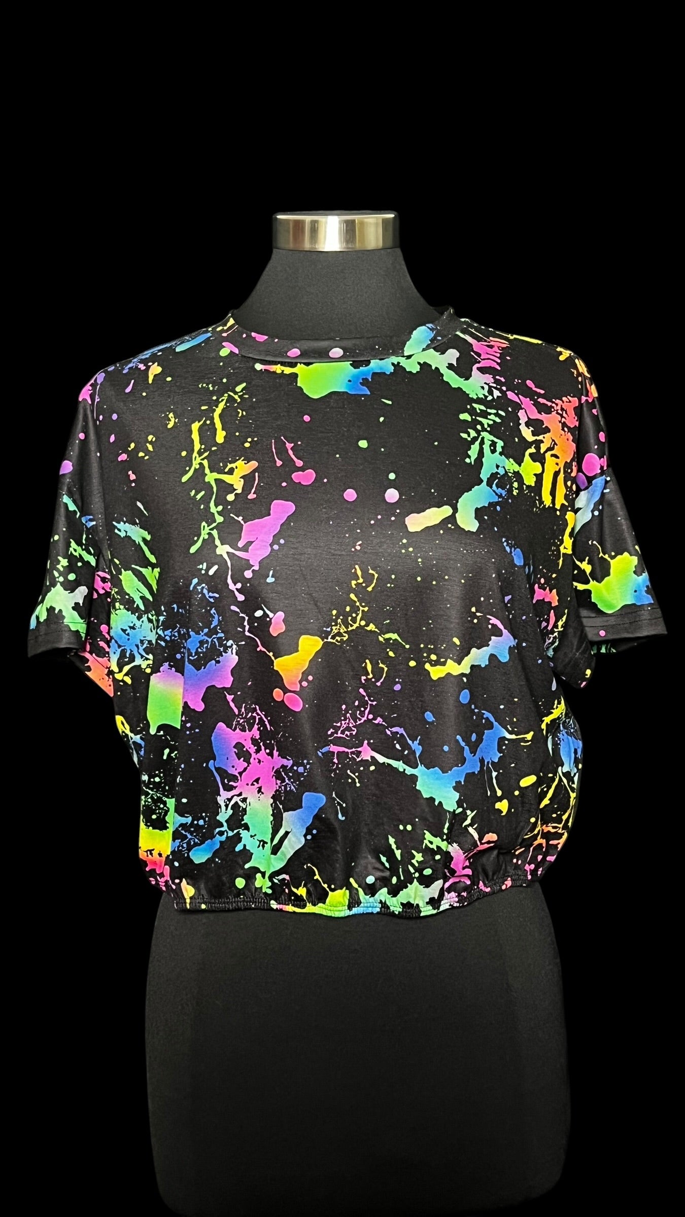 08.11 Tees Black Multi Color Splotch Cropped (12) Fits (M)