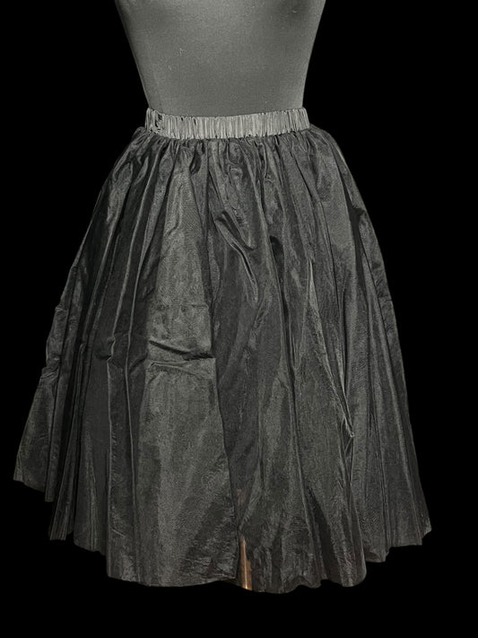 08.30 Skirts NWT Tulle Black (S) Fiits(S/M/L)