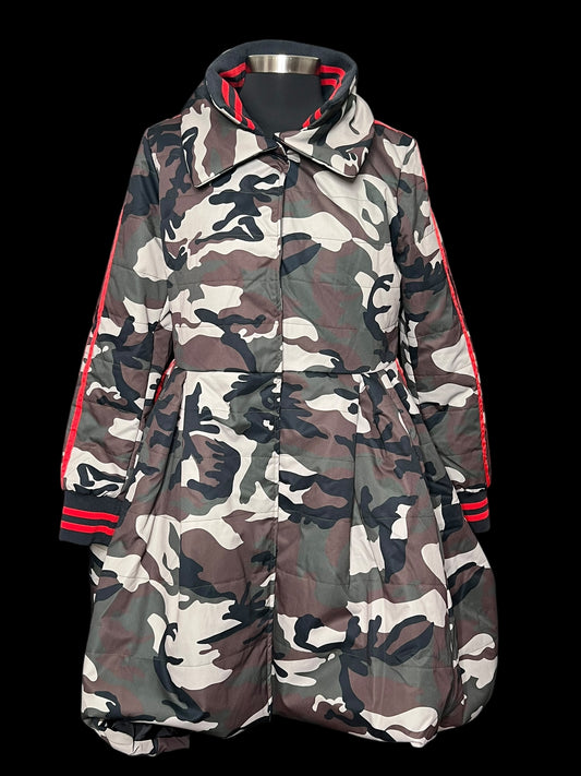 01.17 Coats NWT Akira Camo Decker Peplum Puffer Red Stripe (XL) Fits (8/10)