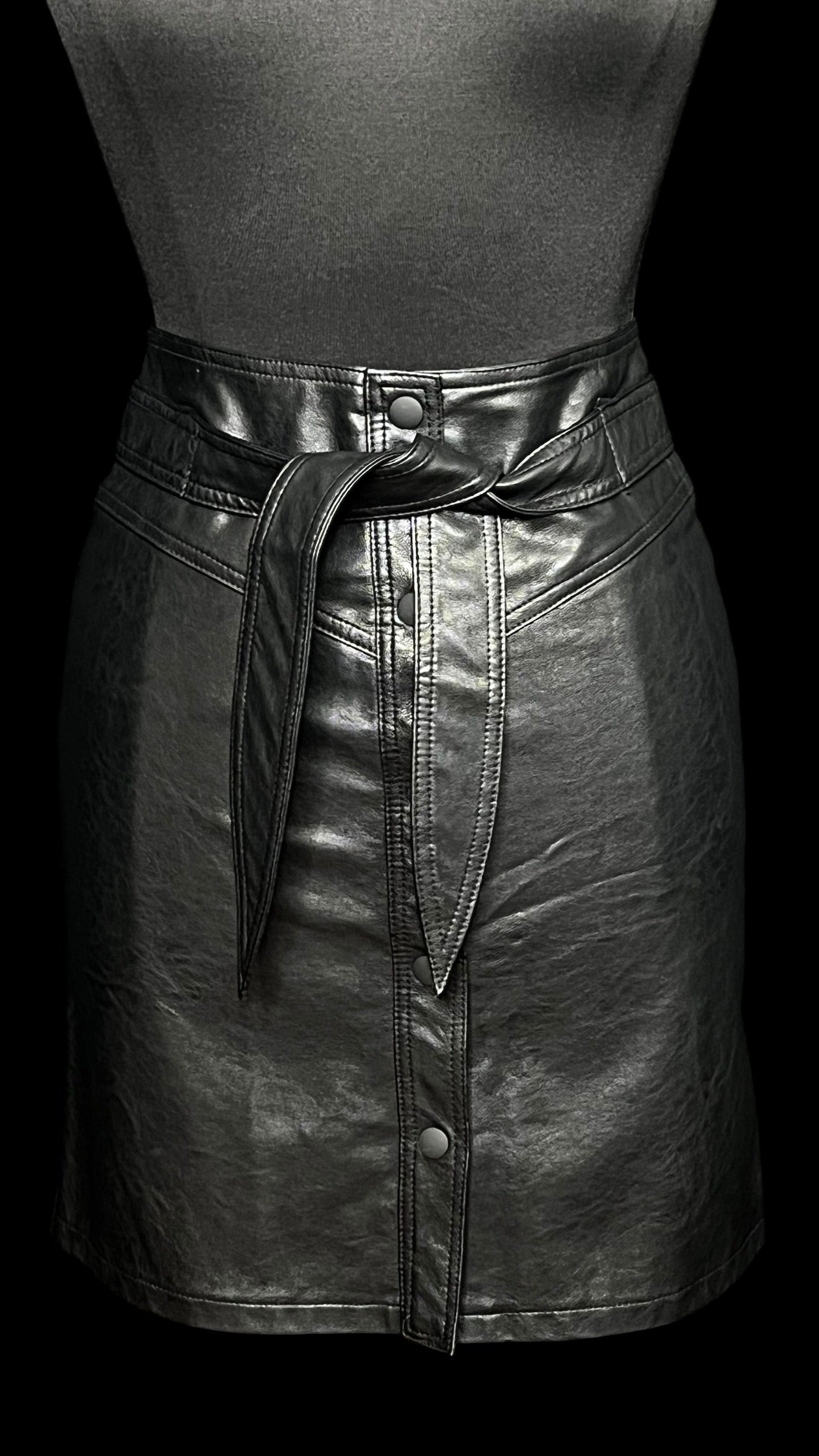 09.16 Skirts Olivaceous Blk Faux Leather Mini (S/6)