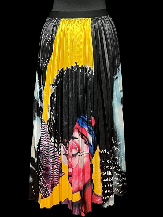 09.04 Skirts NWT By Nancy Pleated Faces (XL) Fits (M/L)