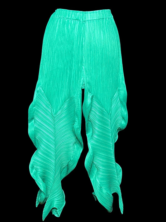 09.01 Pants NWOT Green Rouged/Ruffle (S)