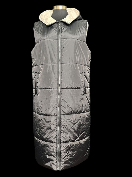 01.10 Coats NWOT Black Puffer Vest Long (8/12)