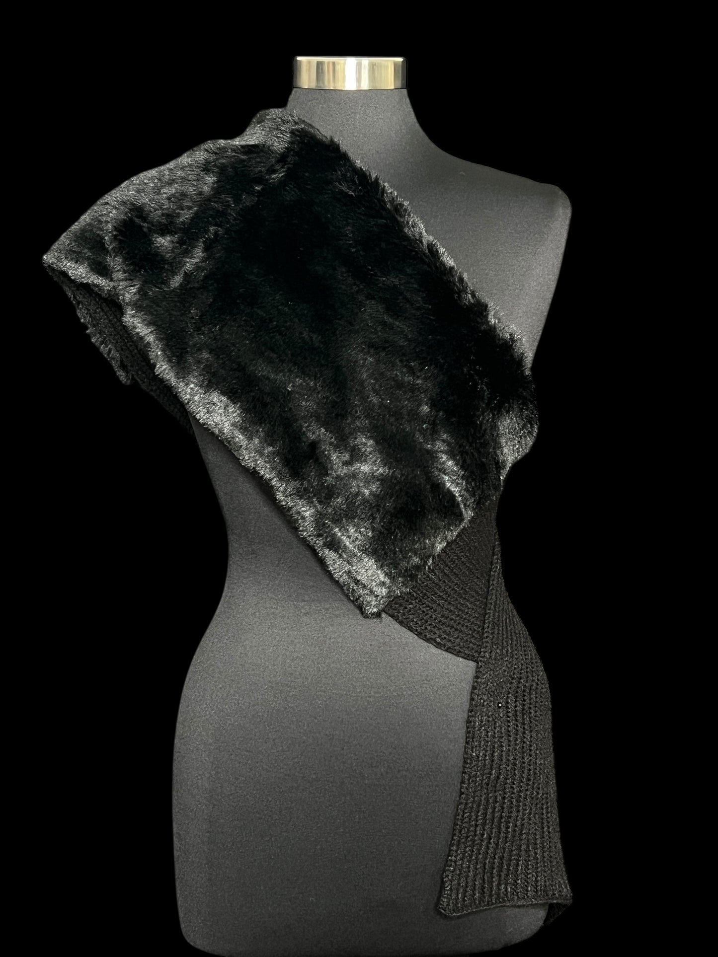 01.10 Scarves B. Republic Blk Knit/Faux Fur