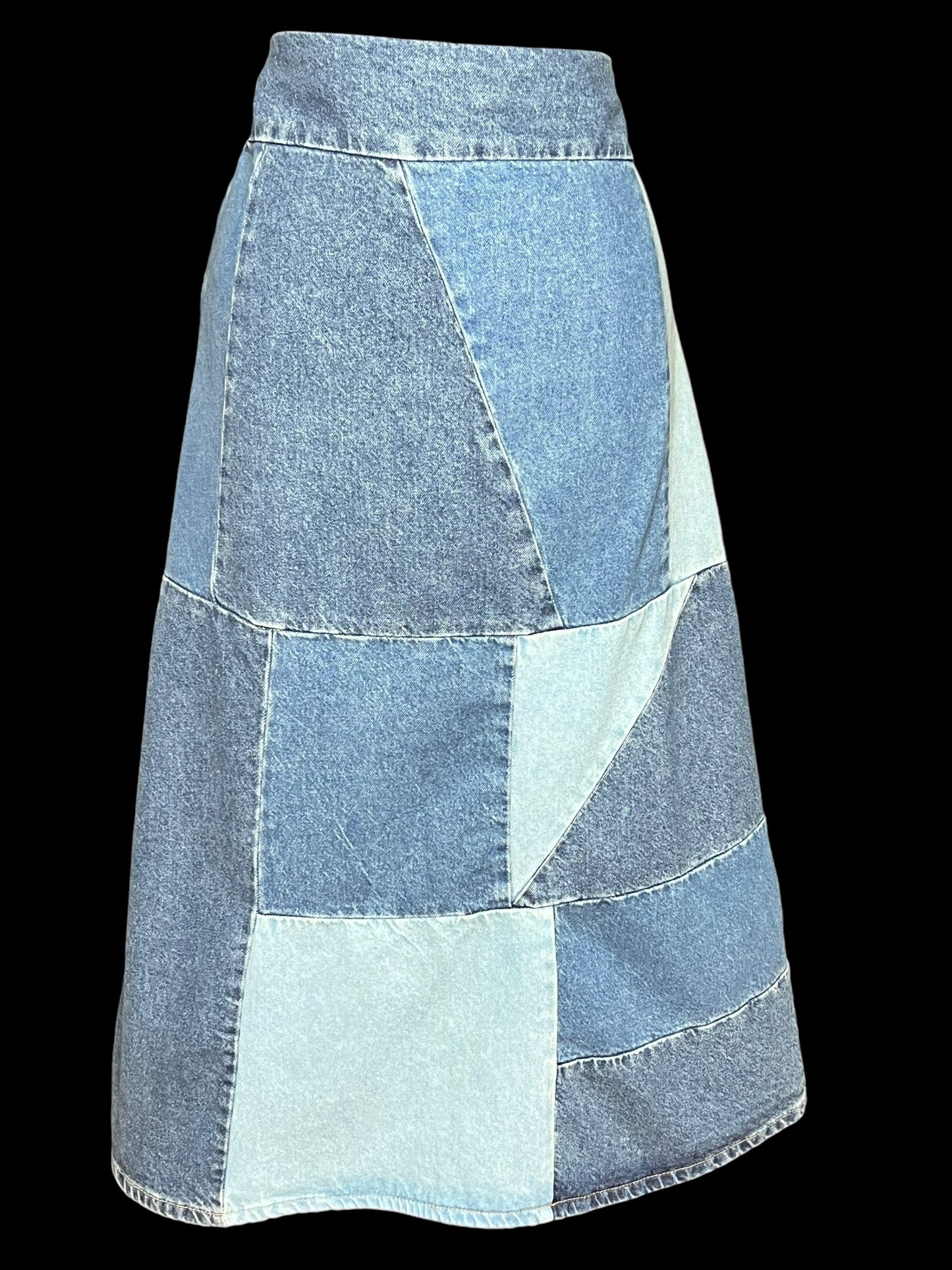 09.17 Skirts NWT MNG Patchwork Denim (L) Fits (M/8)