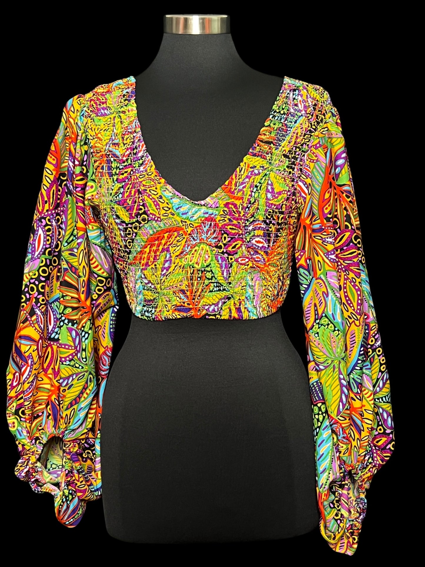 05.19 Tops NWOT Live 4 Truth Multicolor Smocked Cropped (M/8)
