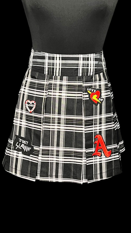 05.28 Skirts NWOT Blk/Wht Plaid Pleated Mini (XL) Fits (14)