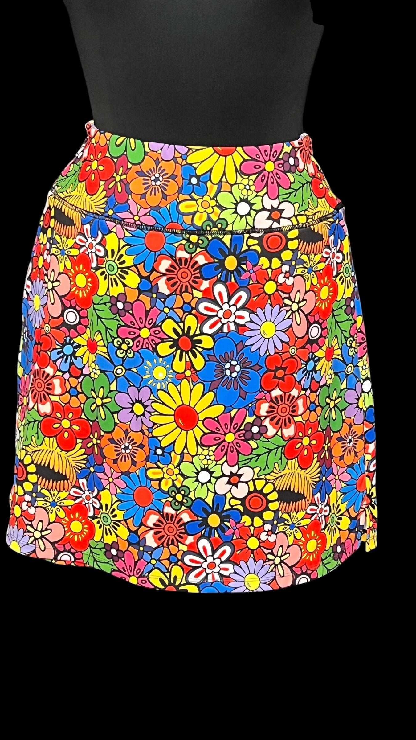 05.28 Skorts NWOT Viodia Multicolor Floral (M/8) (M/10) Slim