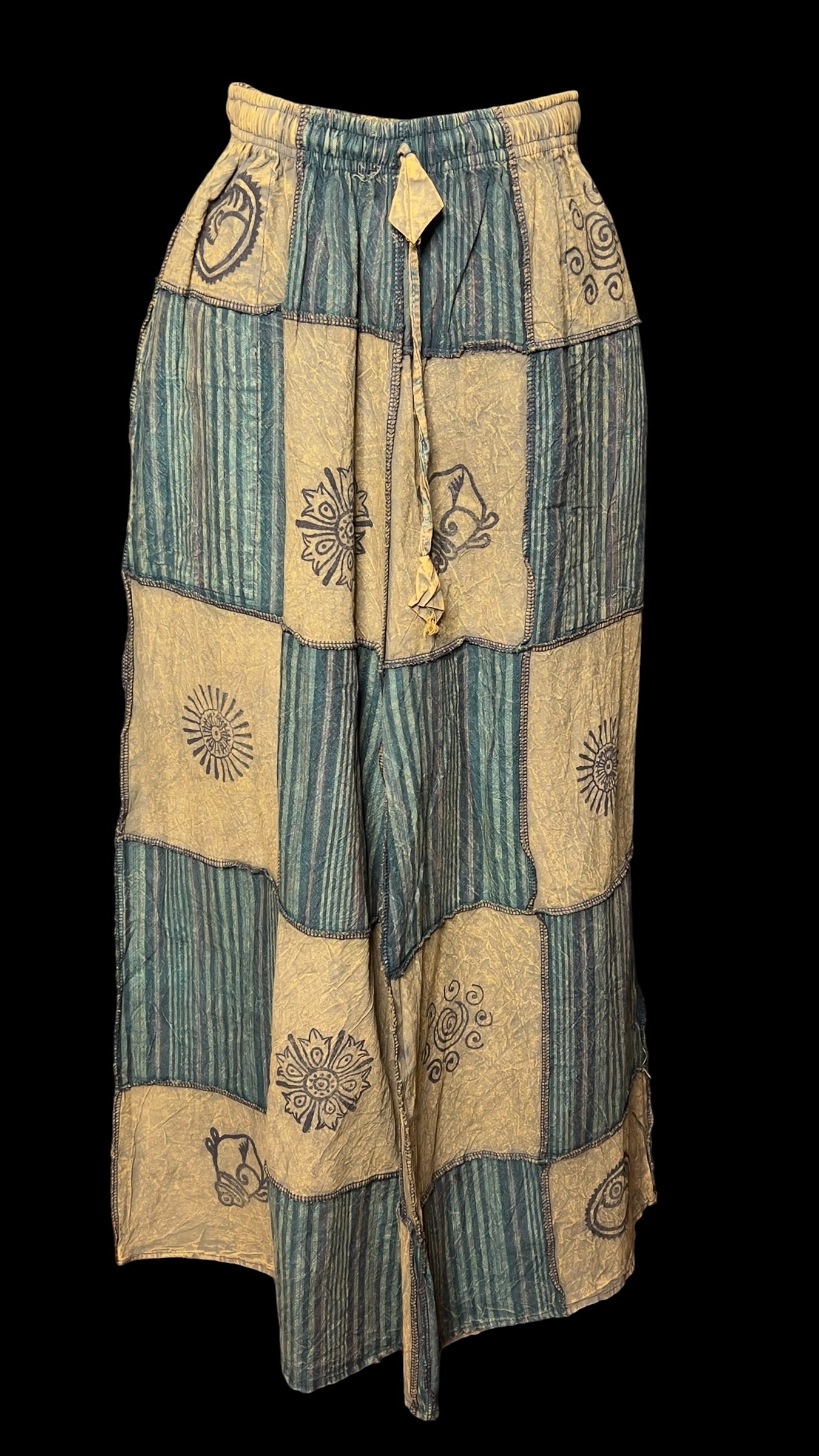 10.15 Pants NWOT Boho Green Patchwork (M/L)