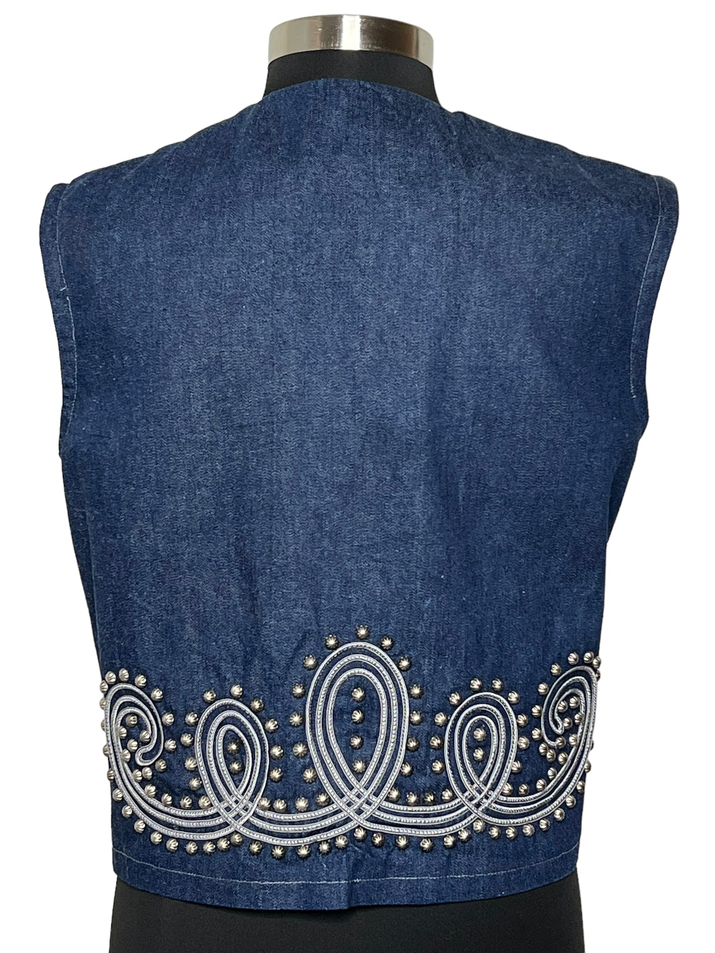 09.21 Vests Double D Ranchwear Studded Denim (M)