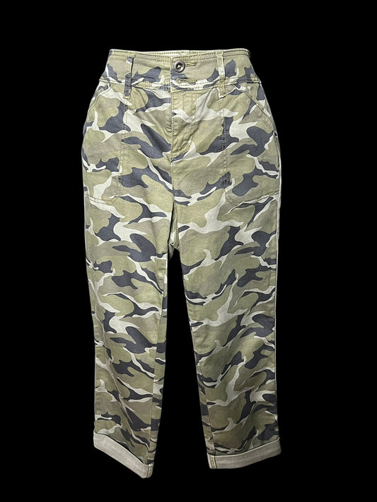 06.21 Pants Torrid Camo (14) Fits (12/14)
