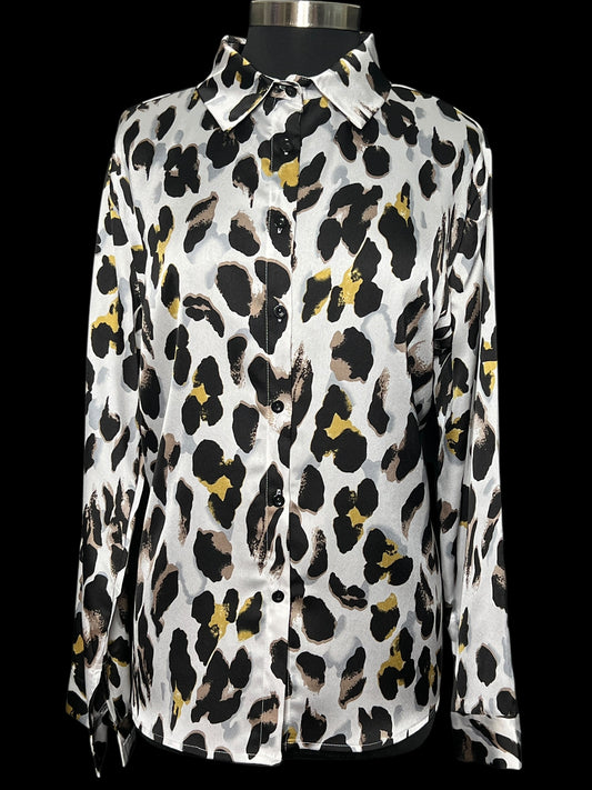06.21 Blouses NEW Ecowish White Jaguar Print (XL) Fits (L)