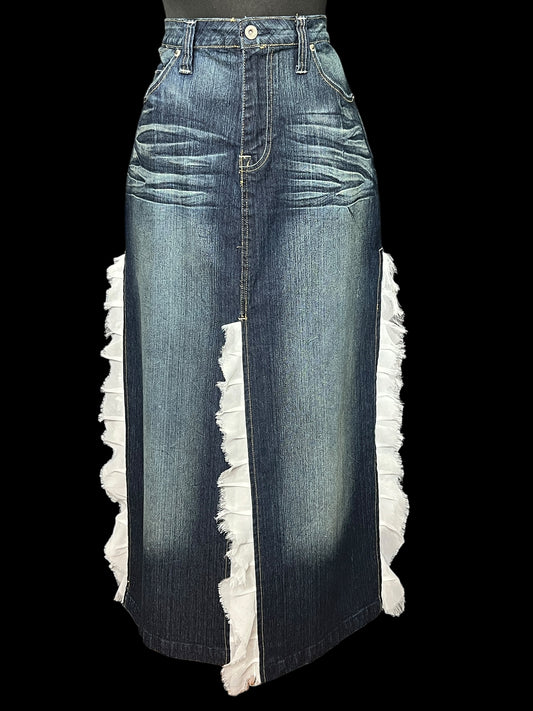 06.05 Skirts NWOT A. Stewart Denim w/Wht Ruffle (14) Fits (10/12)